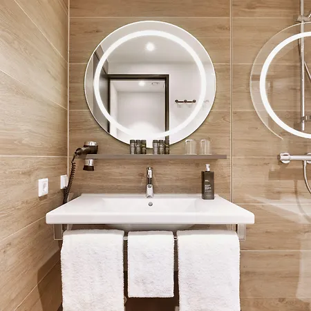 H2 3* ライプツィヒ