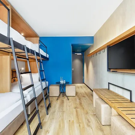 Hotel H2