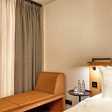 Hotel H2 3*